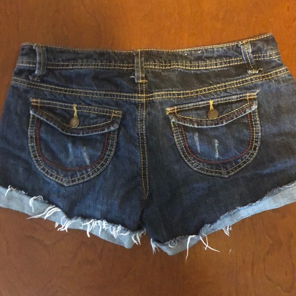 Shorts - Picture 2 of 2